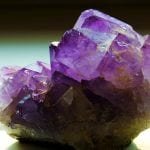 Ametista, cor e significado, características da ametista, cor da ametista, equilíbrio entre ametista e chacra, limpeza da ametista, propriedades da ametista, jóias da ametista, preço da ametista, morfologia da ametista, diferença da ametista entre ametista e ametista, jade e relaxamento, ametista, significado das pedras, jade
