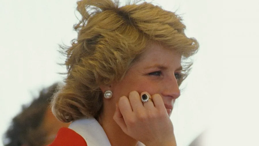 El anillo de compromiso de la princesa Diana 3