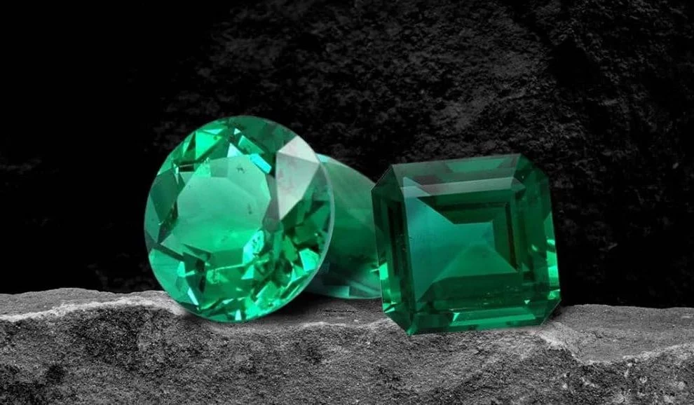 Significado e poderes curativos da esmeralda